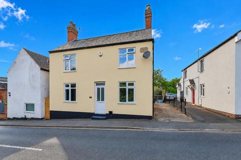 4 bedroom cottage for sale, Kirkby Road, Barwell