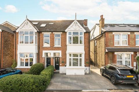 Worthington Road, Tolworth KT6