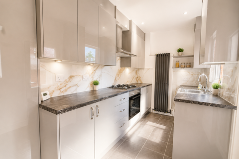 2 bedroom terraced house to rent, Spencer Street, Oadby, LE2