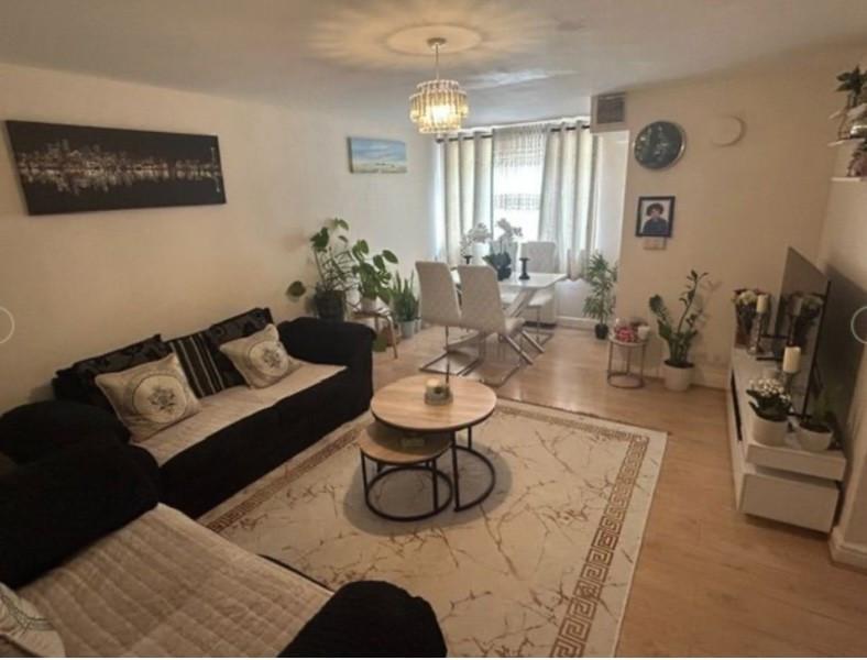 Apartment in London - View 2