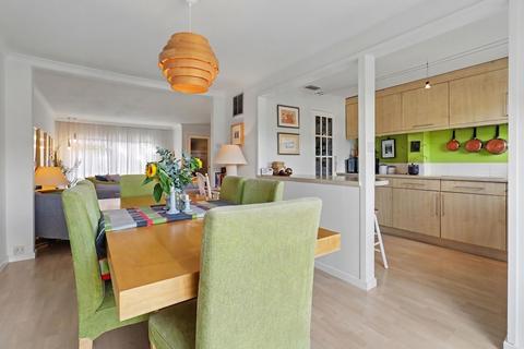 3 bedroom terraced house for sale, Buckingham Gardens, West Molesey, KT8