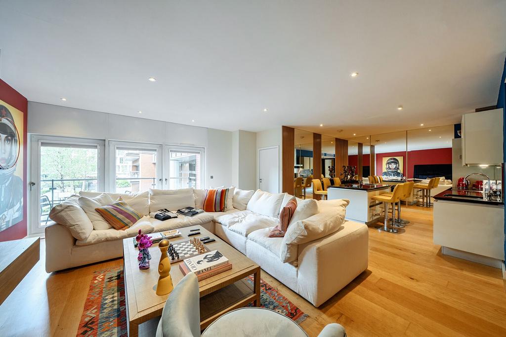 Apartment in London - View 2