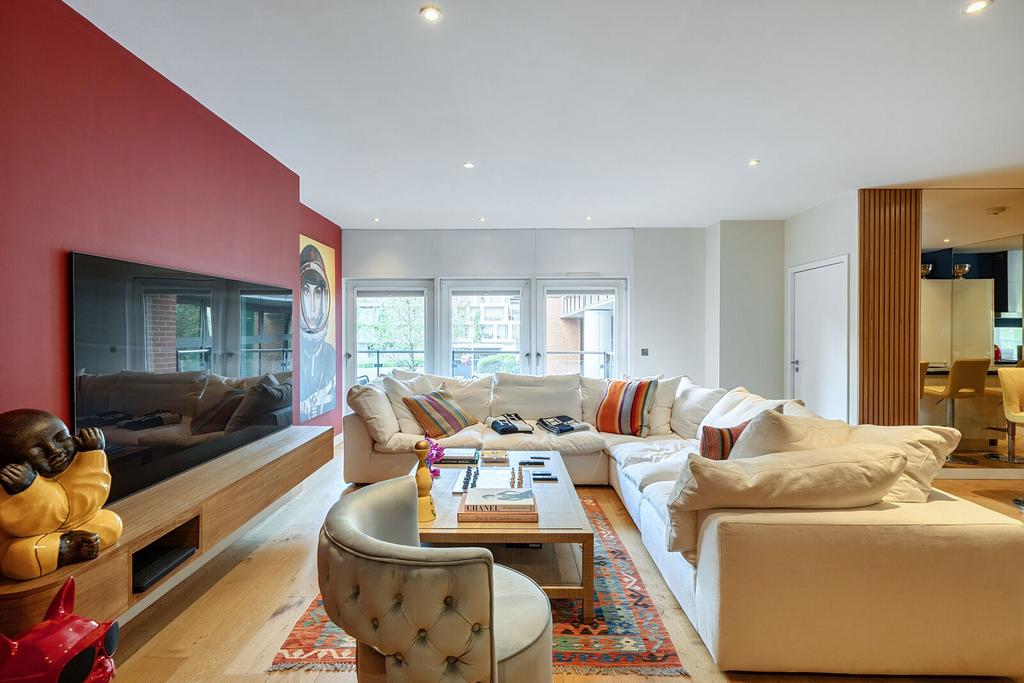 Apartment in London - More