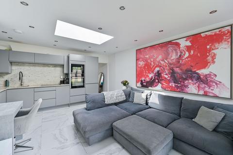 1 bedroom terraced house for sale, Manville Gardens, Heaver Estate, London, SW17