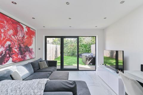 1 bedroom terraced house for sale, Manville Gardens, Heaver Estate, London, SW17