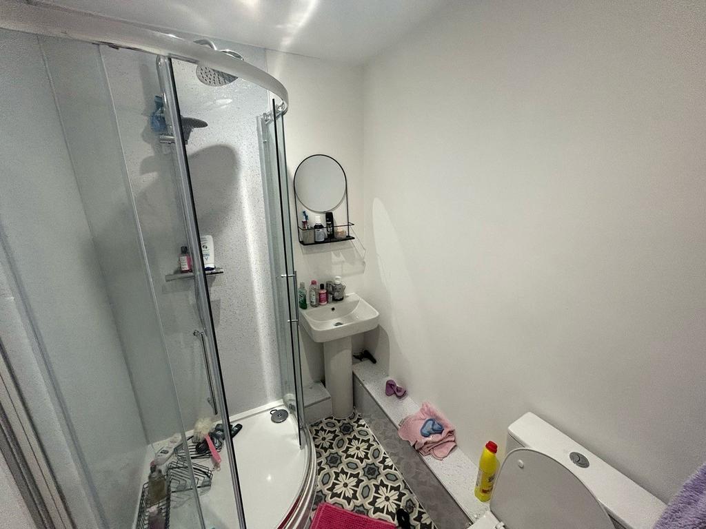 Apartment in Bristol - View 5