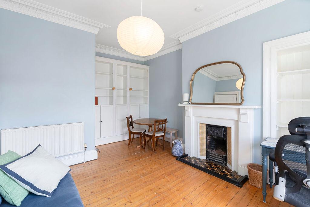 Apartment in Edinburgh - View 2