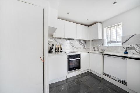 undefined, Firs Close, Mitcham CR4