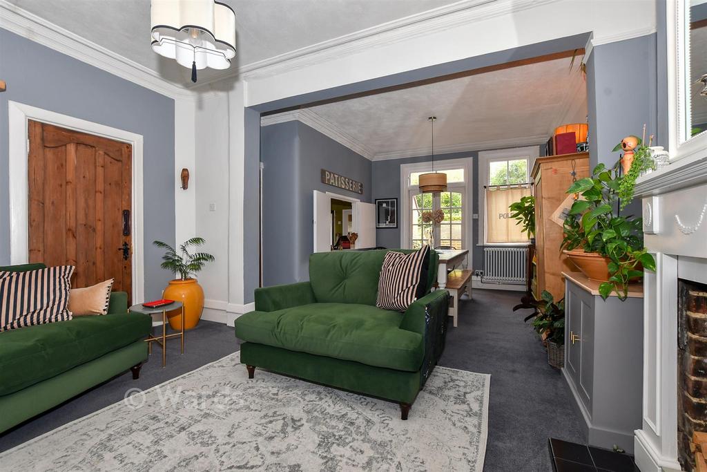 House in Ashford - View 3