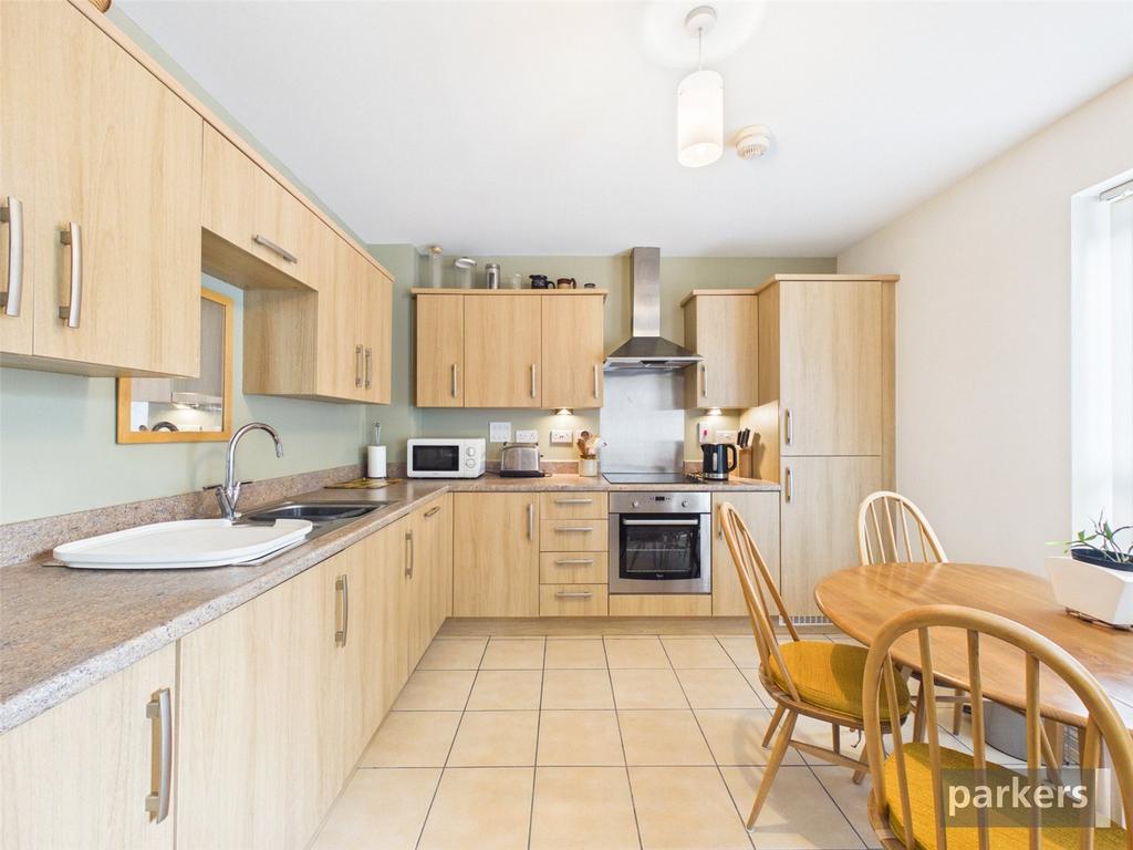 Apartment in Berkshire - View 3