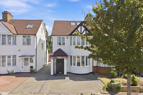 Rudyard Grove, Mill Hill, NW7