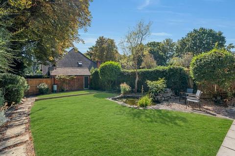 4 bedroom semi-detached house for sale, The Drive, Wallington, SM6
