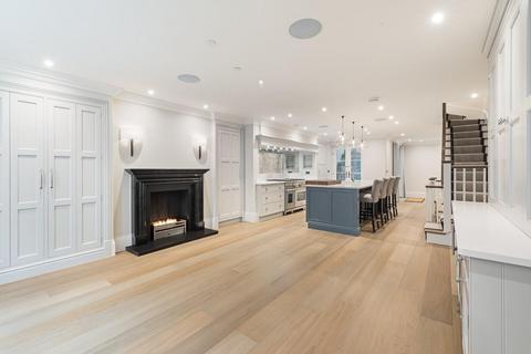5 bedroom terraced house to rent, Bramerton Street, Chelsea, London SW3