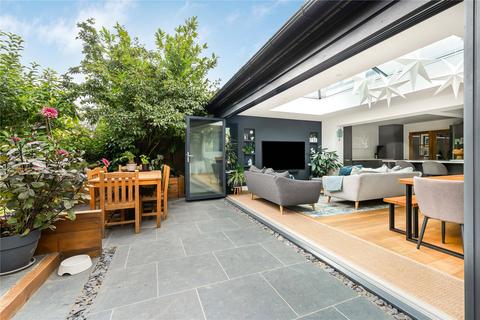 4 bedroom detached house for sale, Glenville Gardens, Surrey GU26