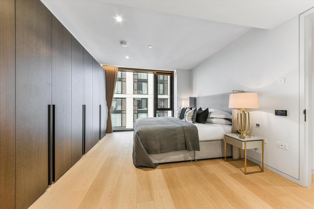 Apartment in London - View 3