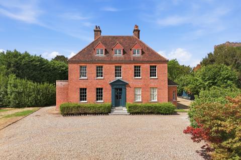 8 bedroom detached house for sale, Lodge Road, Writtle, CM1