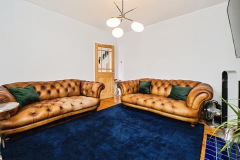 2 bedroom end of terrace house for sale, Marmion Avenue, London, E4