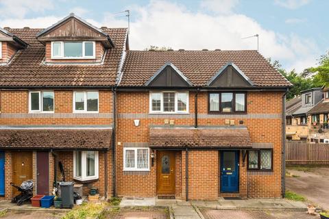 Weavers Close, Isleworth TW7