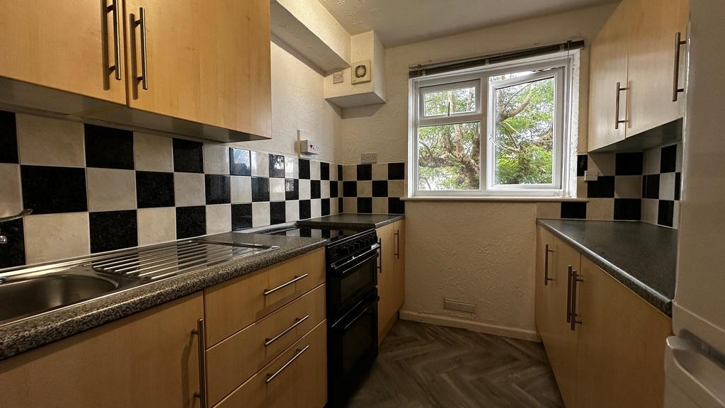 Apartment in Bristol, Patchway - View 3