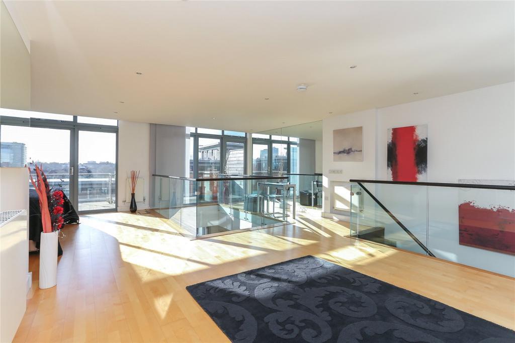 Apartment in Birmingham, West Midlands - View 5