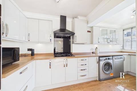 4 bedroom semi-detached house for sale, Headley Avenue, Wallington, SM6