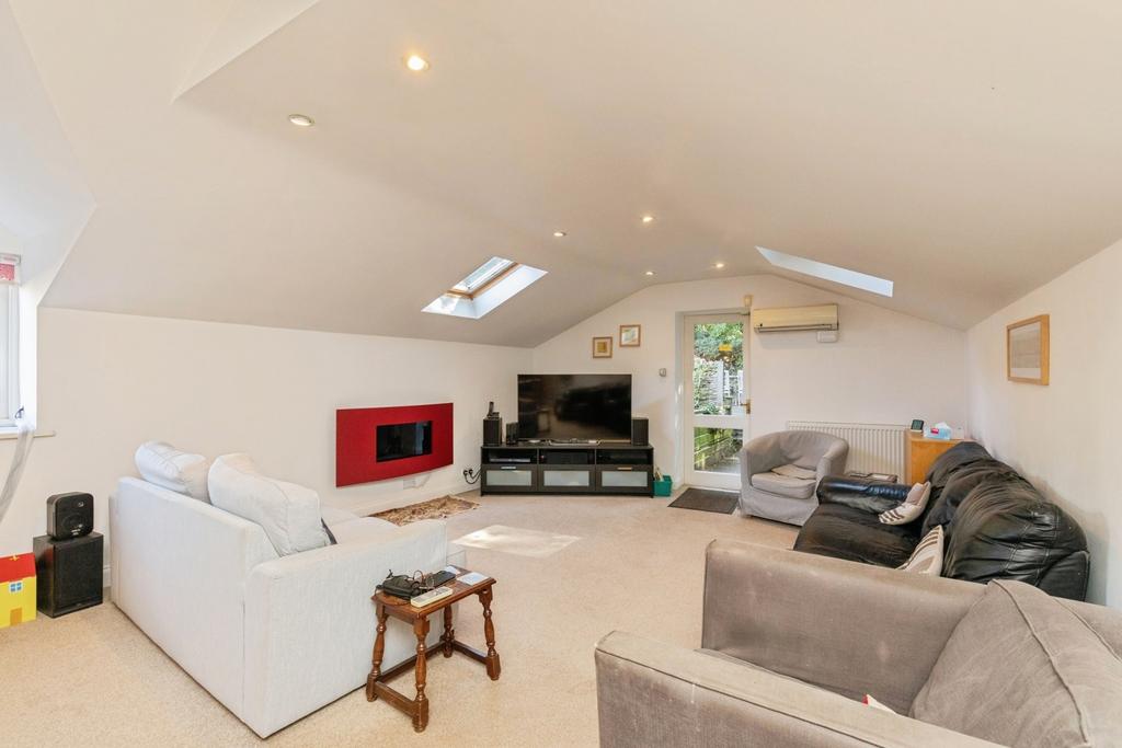 House in Bristol - View 3