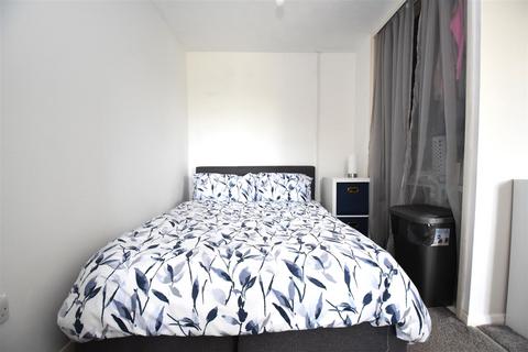 Studio for sale, Lesney Gardens, Rochford