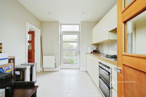 2 bedroom house to rent, Building 20 Orchard Square, Bicester OX27