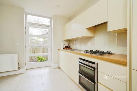 2 bedroom house to rent, Building 20 Orchard Square, Bicester OX27