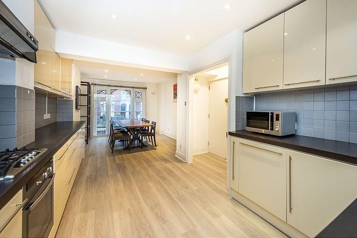 Apartment in London - View 2