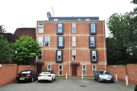 1 bedroom apartment to rent, Inwood Avenue, Hounslow