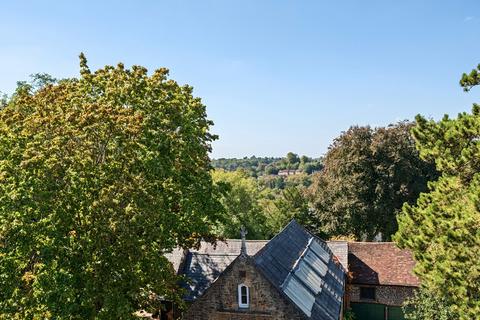 2 bedroom flat for sale, South Hill, Guildford, GU1
