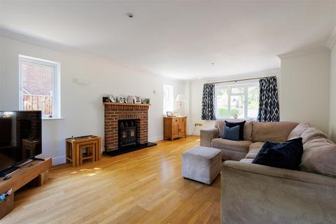 4 bedroom detached house for sale, Haslemere Road, Witley, Godalming