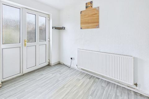 2 bedroom semi-detached house to rent, Trecastell Close, Wigan, WN1