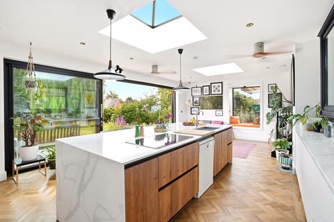 5 bedroom detached bungalow for sale, Leeds Road, Leeds, LS25