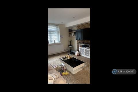 1 bedroom in a house share to rent, The Cottage, Hillingdon, UB8