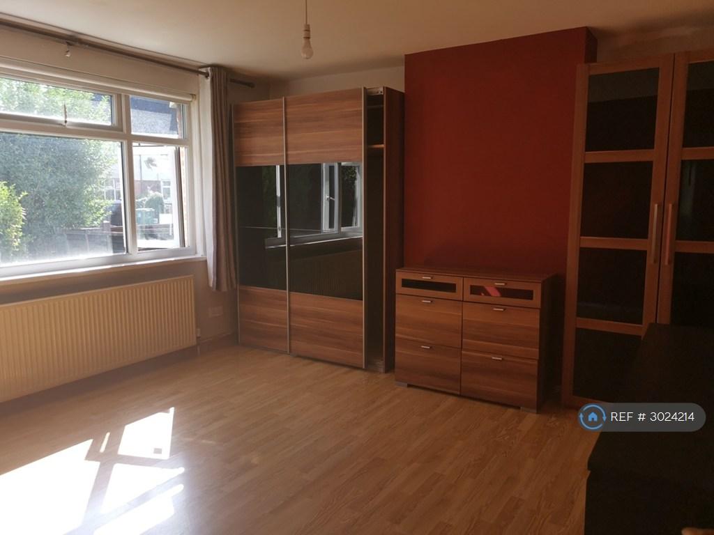 Apartment in London - View 3