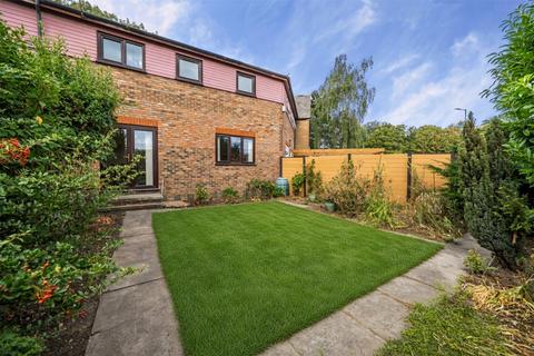 3 bedroom terraced house for sale, Leydon Close, Rotherhithe, SE16