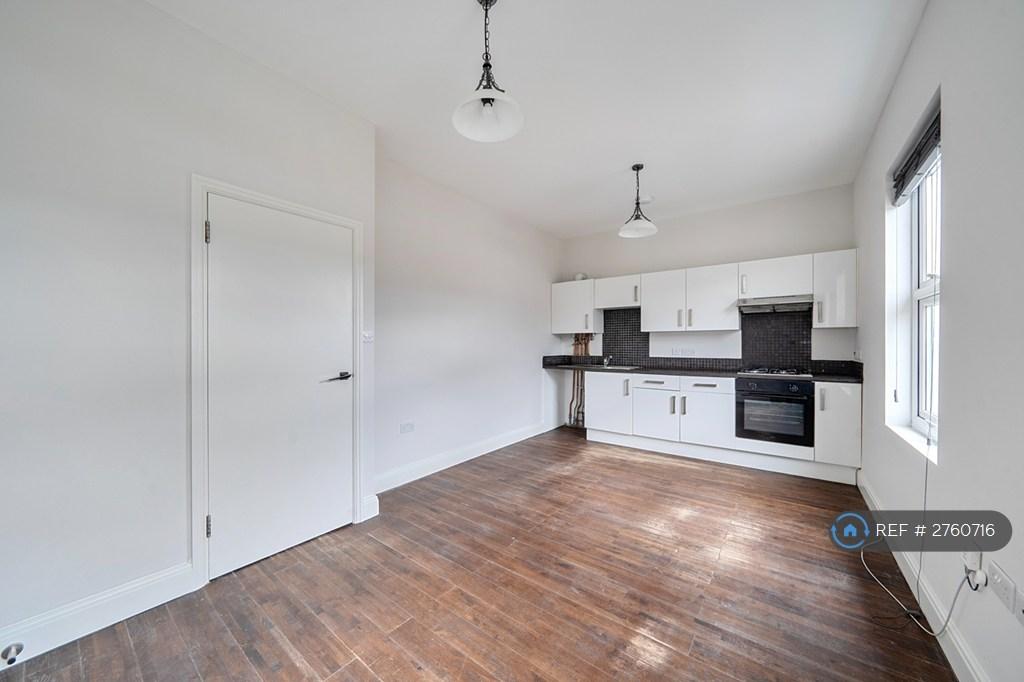 Apartment in London - View 2