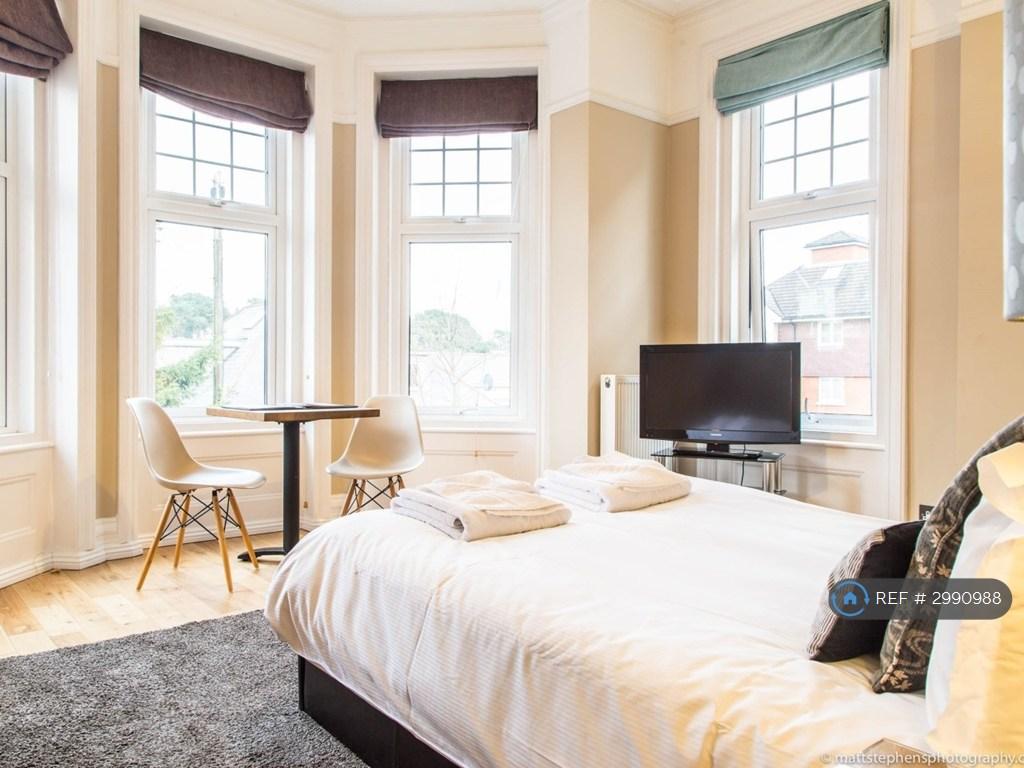 Apartment in Bournemouth - View 3
