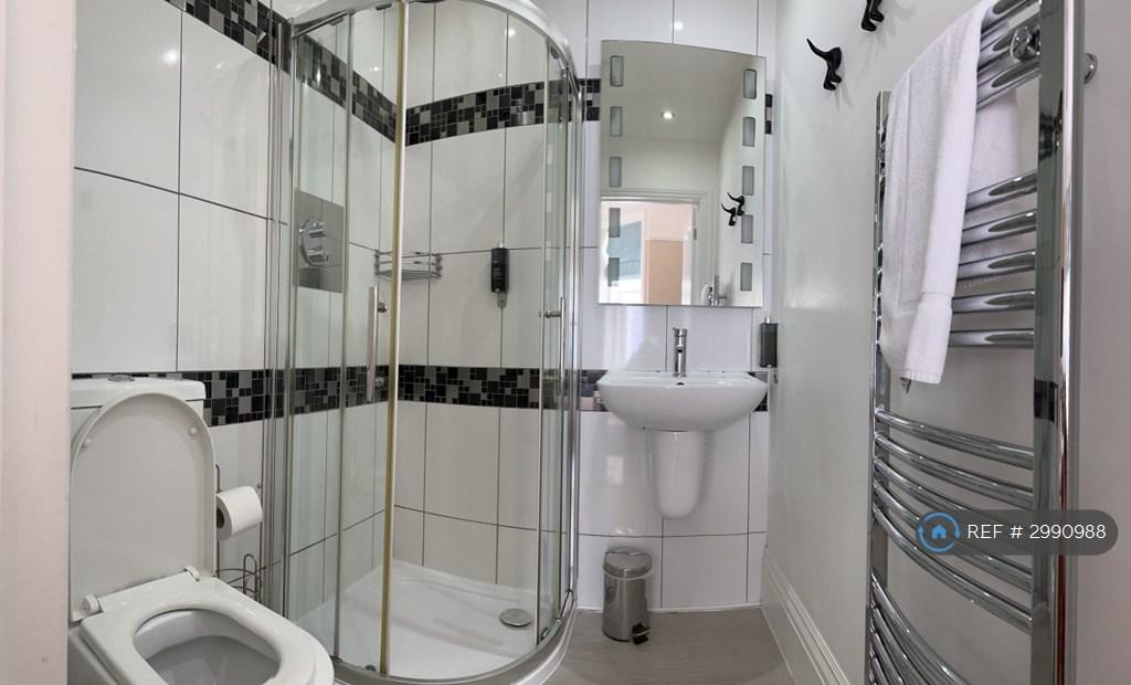 Apartment in Bournemouth - More