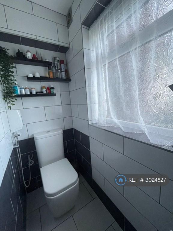 Apartment in Welling - View 4