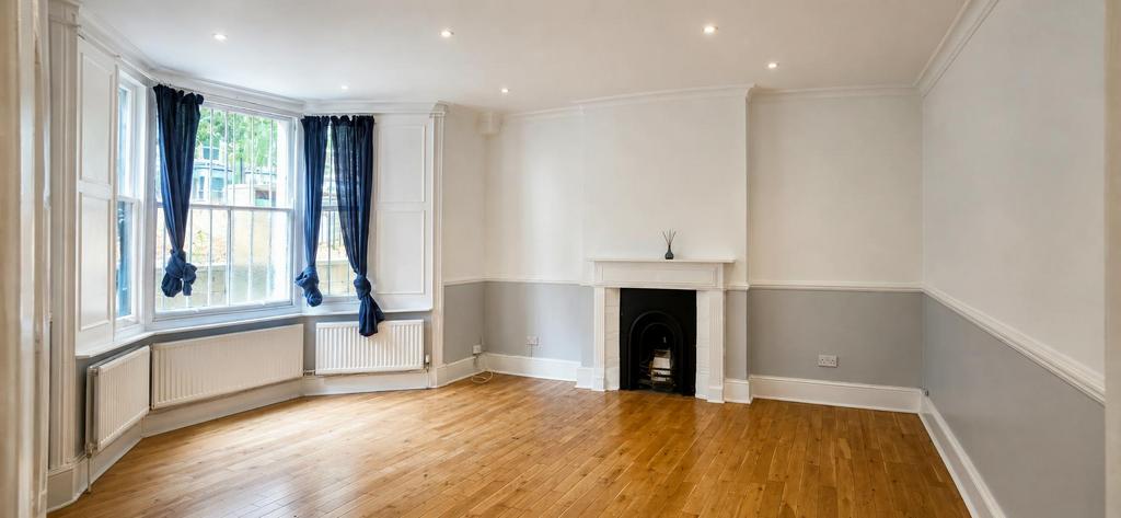 Apartment in London - View 3