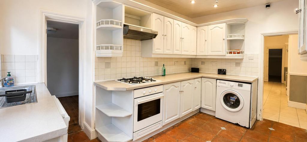 Apartment in London - More