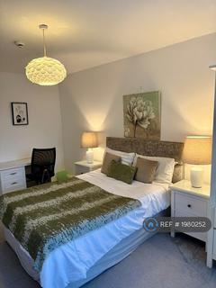 1 bedroom in a house share to rent, Bryn Y Mor Crescent, Swansea, SA1