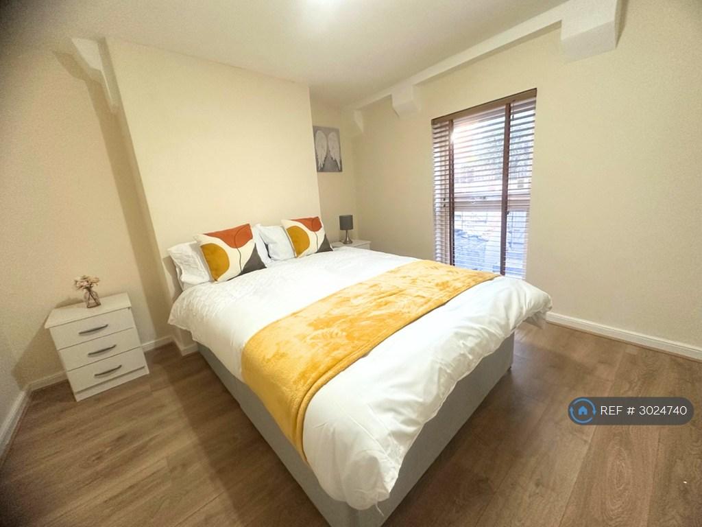 Apartment in London - View 4
