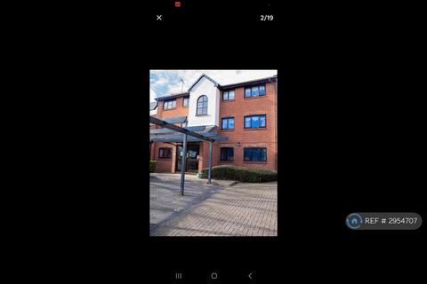 2 bedroom flat to rent, Haig Gardens, Gravesend, DA12