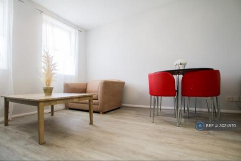2 bedroom terraced house to rent, Greenland Mews, Deptford, SE8