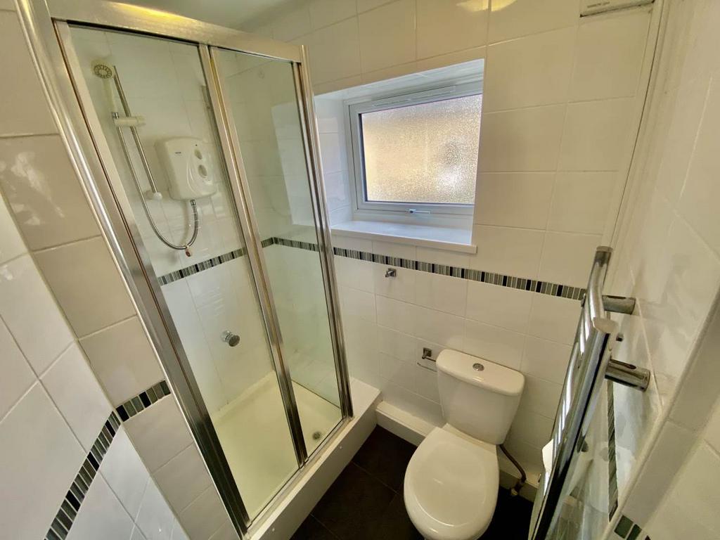 Apartment in Swansea - More