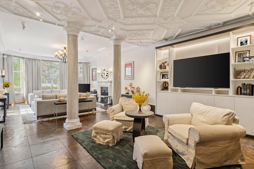 House in London, Hans Town, Chelsea - View 2
